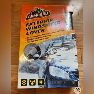 Exterior windshield cover for car